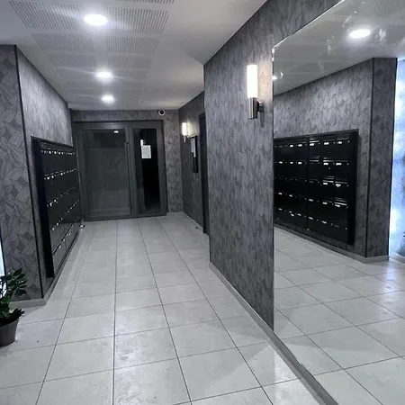 Homestay Private 25 Minutes From « la Defense »